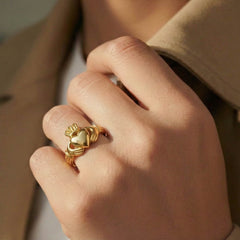 14kt yellow gold claddhag ring GR-1329