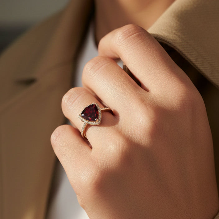 14kt yellow gold ladies garnet and diamond ring GR-945